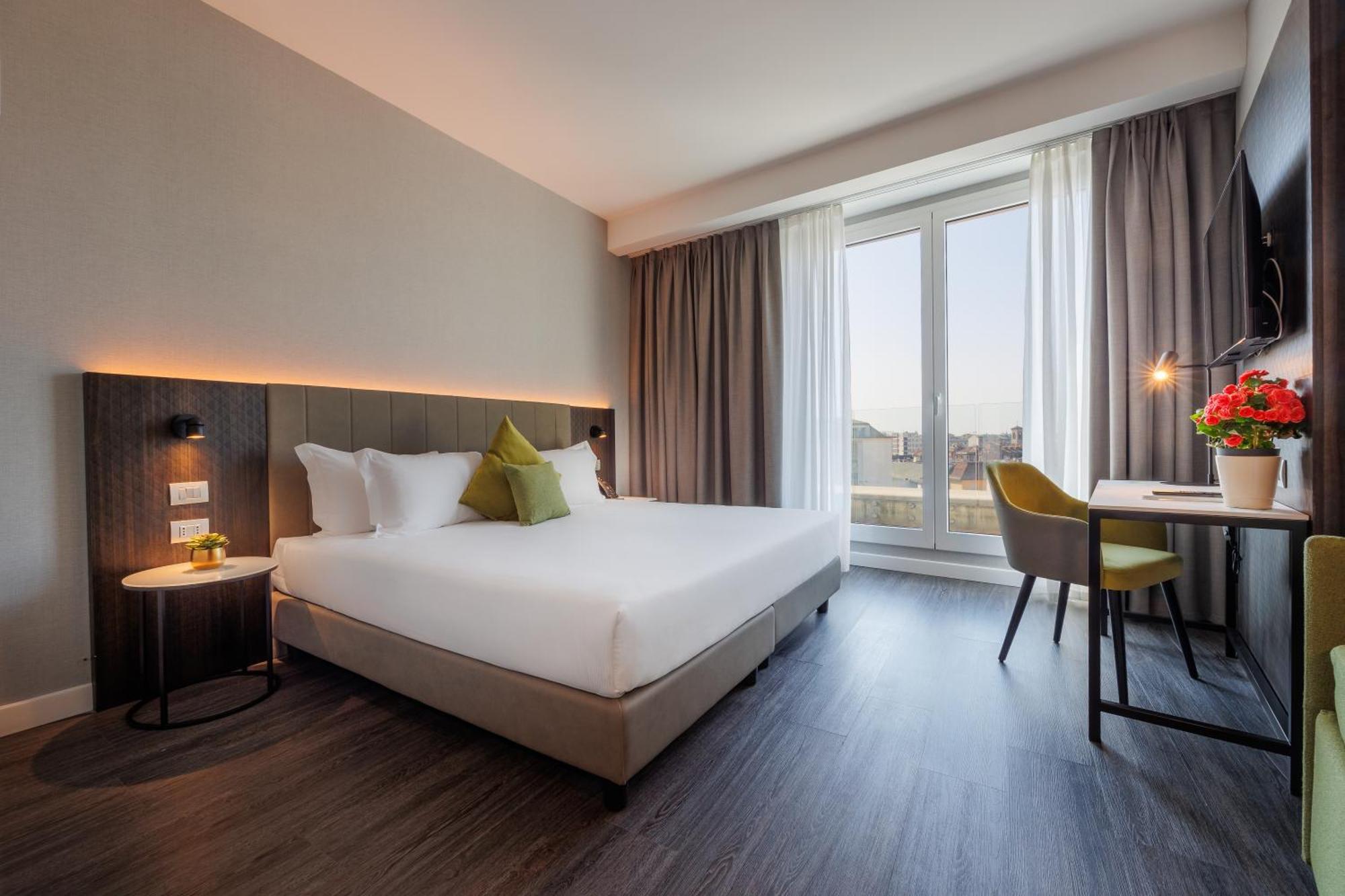 Ih Hotels Milano Centrale Exterior photo