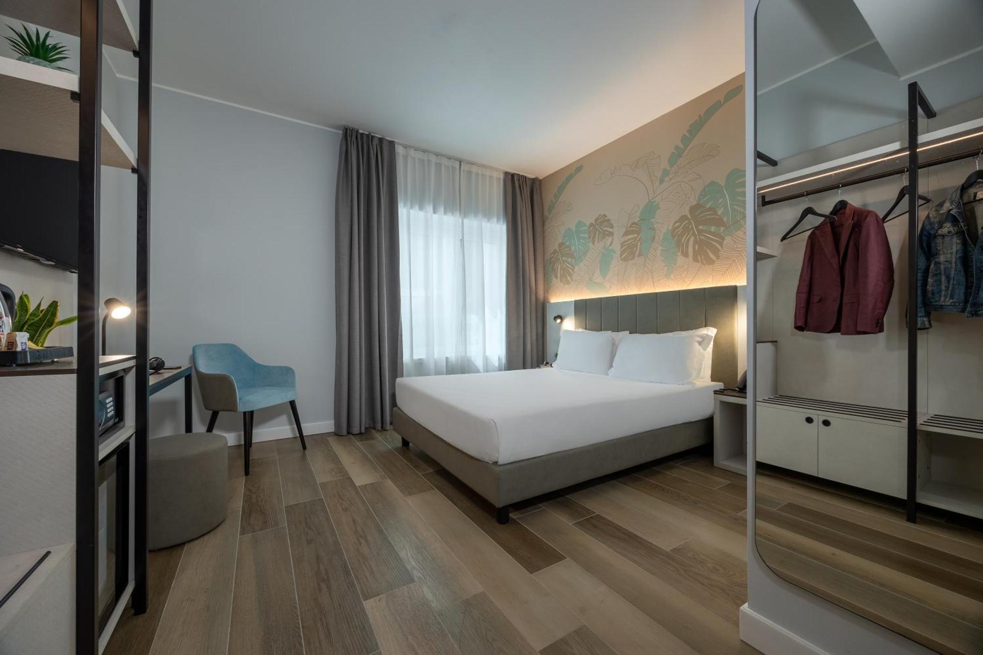 Ih Hotels Milano Centrale Exterior photo